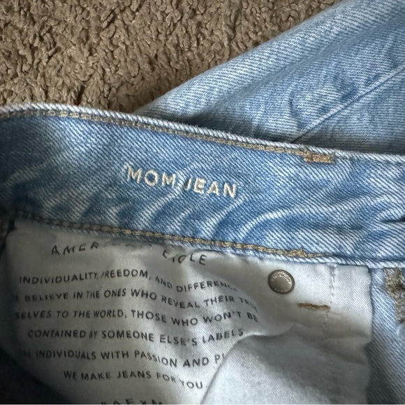 American Eagle Mom Jeans - Picture 4 of 7